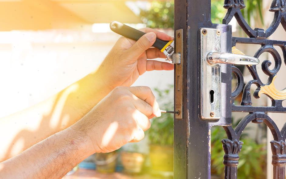 changer une serrure porte d'entrée Mouy